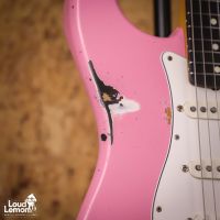 Fender ST62 Stratocaster Relic Shell Pink 1993 Japan w/ AVRI '62 pickups электрогитара