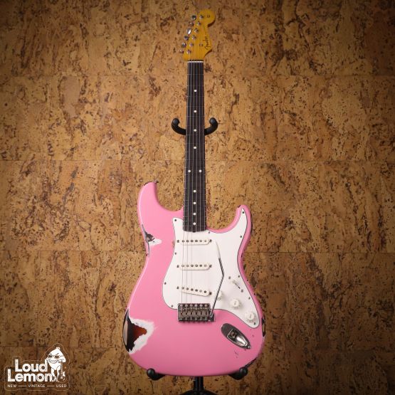 Fender ST62 Stratocaster Relic Shell Pink 1993 Japan w/ AVRI '62 pickups электрогитара