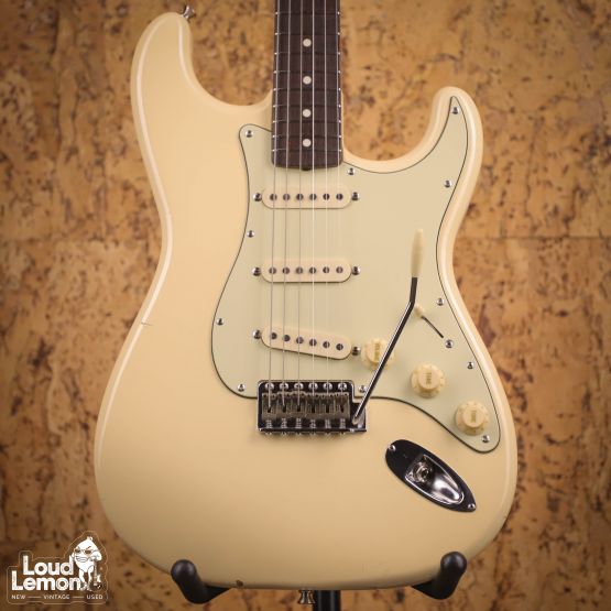 Fender ST62-70 Stratocaster Vintage White 1993 Japan электрогитара