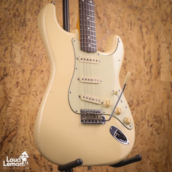 Fender ST62-70 Stratocaster Vintage White 1993 Japan электрогитара
