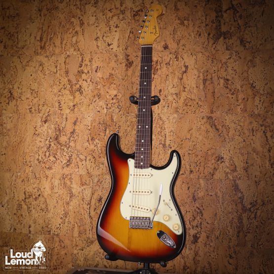 Fender ST62-70TX Stratocaster 3-Tone Sunburst 1996 Japan электрогитара