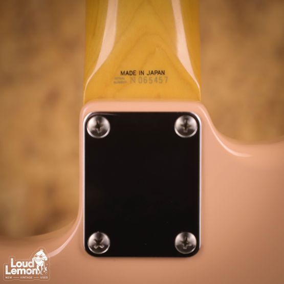 Fender ST62-70TX Stratocaster Shell Pink 1993 Japan электрогитара