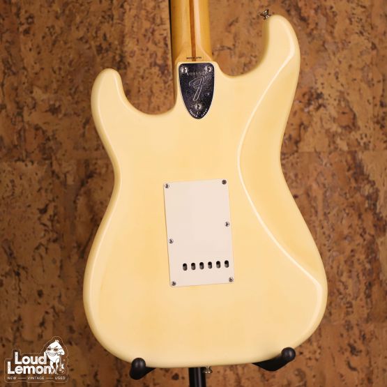 Fender ST72-55 Stratocaster Olympic White 1985 Japan электрогитара
