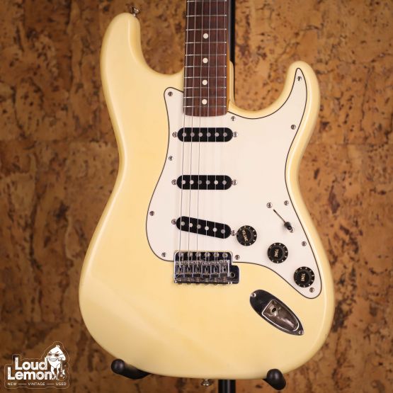 Fender ST72-55 Stratocaster Olympic White 1985 Japan электрогитара