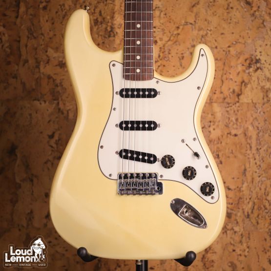 Fender ST72-55 Stratocaster Olympic White 1985 Japan электрогитара