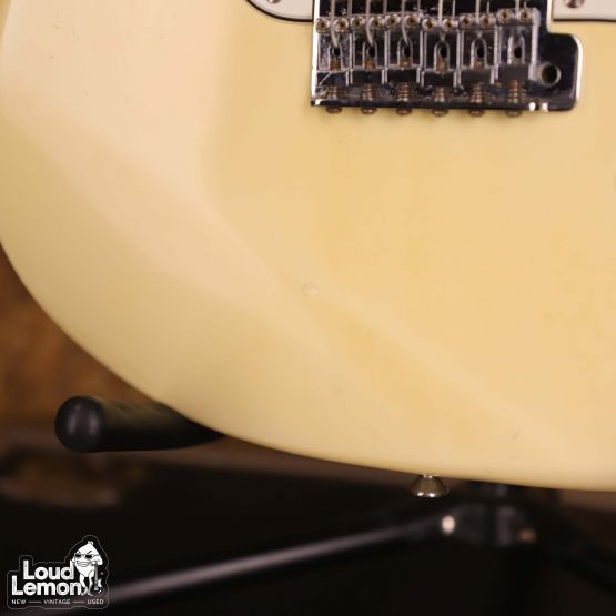 Fender ST72-55 Stratocaster Olympic White 1985 Japan электрогитара