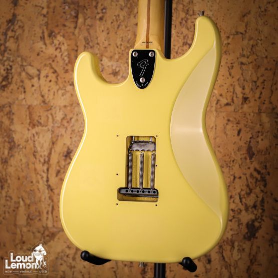 Fender ST72-80SC Stratocaster Yellow White 1992 Japan электрогитара