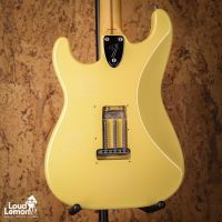 Fender ST72-80SC Stratocaster Yellow White 1992 Japan электрогитара