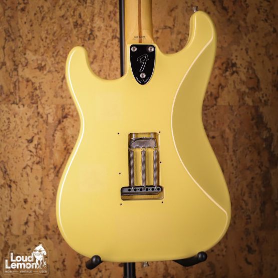 Fender ST72-80SC Stratocaster Yellow White 1992 Japan электрогитара