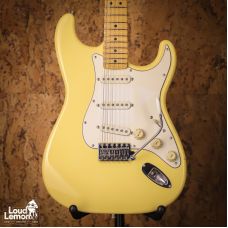 Fender ST72-80SC Stratocaster Yellow White 1992 Japan электрогитара