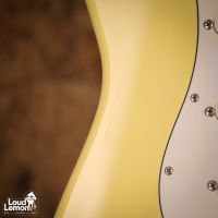 Fender ST72-80SC Stratocaster Yellow White 1992 Japan электрогитара