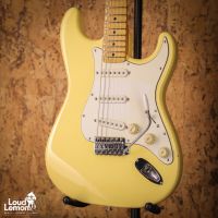 Fender ST72-80SC Stratocaster Yellow White 1992 Japan электрогитара