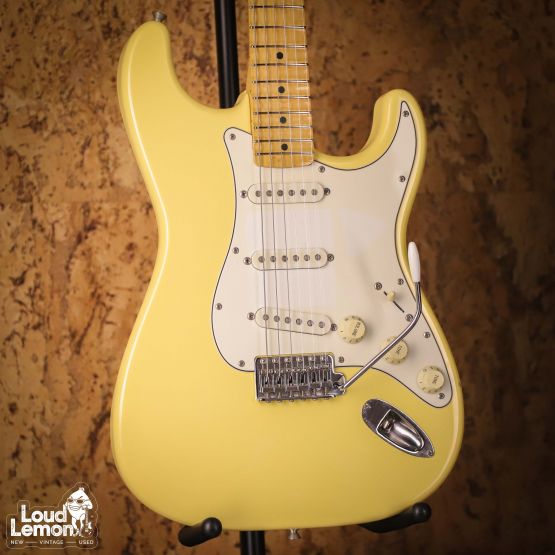 Fender ST72-80SC Stratocaster Yellow White 1992 Japan электрогитара