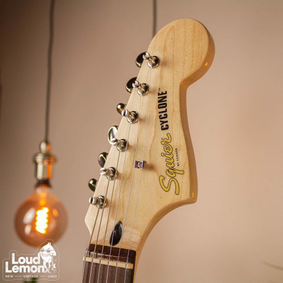 Squier Paranormal Cyclone Shell Pink электрогитара