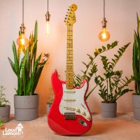 Fender Squier Series Standard Stratocaster Torino Red 1997 Mexico электрогитара
