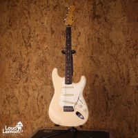 Fender Squier Series Stratocaster Arctic White 1994 Mexico электрогитара