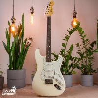 Fender Standard Stratocaster Arctic White 2014 Mexico электрогитара