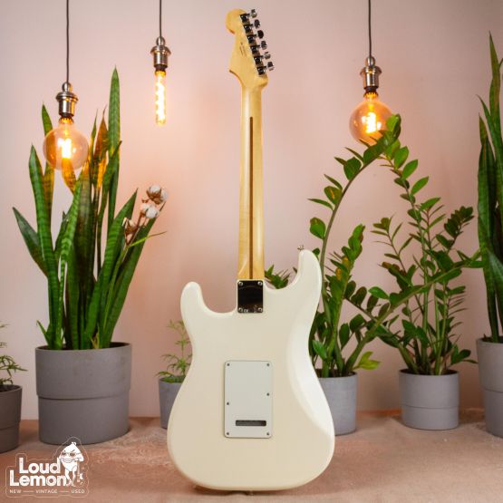 Fender Standard Stratocaster Arctic White 2014 Mexico электрогитара