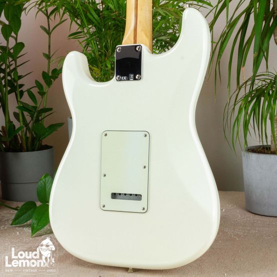 Fender Standard Stratocaster Arctic White 2015 Mexico электрогитара