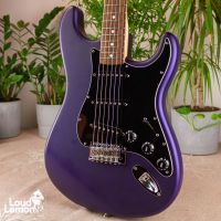 ‌Fender Standard Stratocaster Royal Purple 2003 Mexico электрогитара