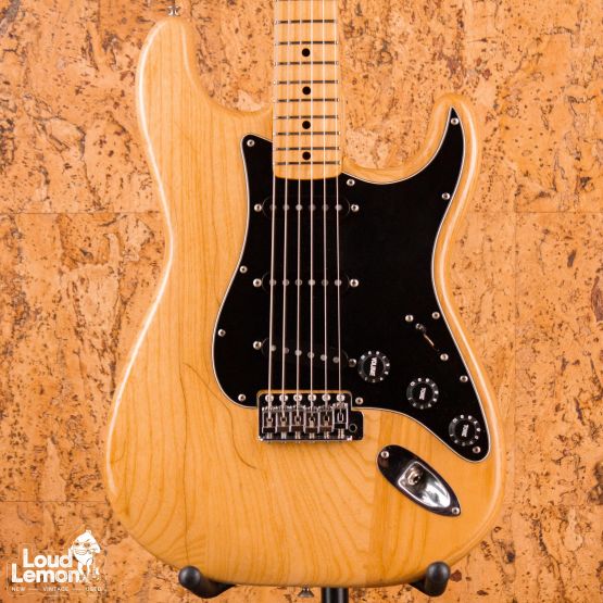 Fender Stratocaster Natural 1974 USA электрогитара