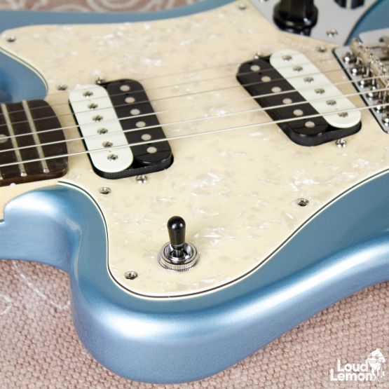 Squier Paranormal Series Super-Sonic Ice Blue Metallic электрогитара