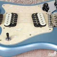 Squier Paranormal Series Super-Sonic Ice Blue Metallic электрогитара