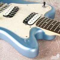 Squier Paranormal Series Super-Sonic Ice Blue Metallic электрогитара
