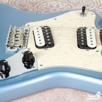 Squier Paranormal Series Super-Sonic Ice Blue Metallic электрогитара