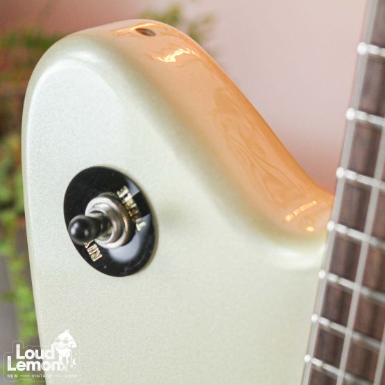 Fender Toronado HH Deluxe series Blizzard Pearl 2004 Mexico электрогитара