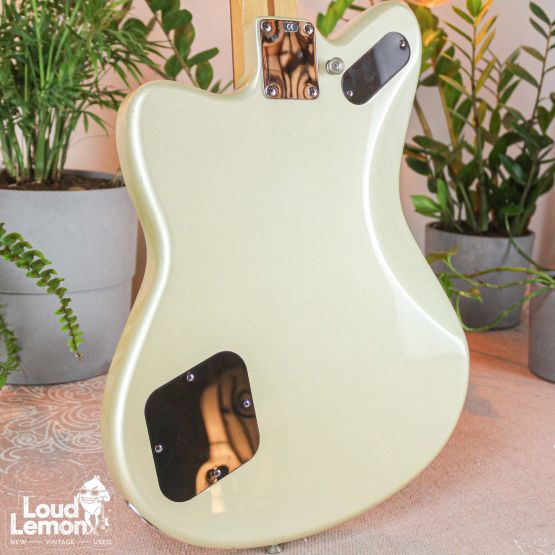 Fender Toronado HH Deluxe series Blizzard Pearl 2004 Mexico электрогитара