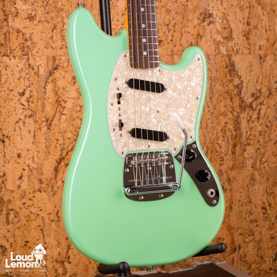 Fender Traditional 60s Mustang Surf Green 2017 Japan электрогитара