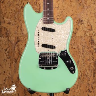 Fender Traditional 60s Mustang Surf Green 2020 Japan электрогитара