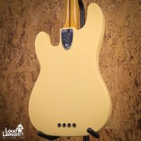Fender Vintera II '70s Telecaster Bass Vintage White 2023 Mexico бас-гитара