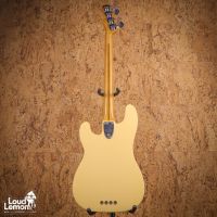 Fender Vintera II '70s Telecaster Bass Vintage White 2023 Mexico бас-гитара