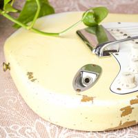 Fender Custom Shop Stratocaster 1969 Heavy Relic Aged Vintage White 2013 USA электрогитара