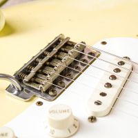 Fender Custom Shop Stratocaster 1969 Heavy Relic Aged Vintage White 2013 USA электрогитара