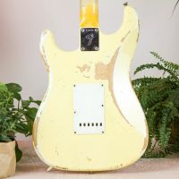 Fender Custom Shop Stratocaster 1969 Heavy Relic Aged Vintage White 2013 USA электрогитара