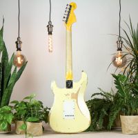 Fender Custom Shop Stratocaster 1969 Heavy Relic Aged Vintage White 2013 USA электрогитара