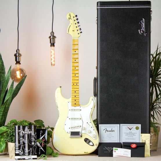 Fender Custom Shop Stratocaster 1969 Heavy Relic Aged Vintage White 2013 USA электрогитара