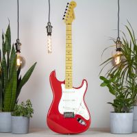 Fender American Vintage Hot Rod 50's Stratocaster Fiesta Red 2013 USA электрогитара