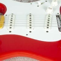 Fender American Vintage Hot Rod 50's Stratocaster Fiesta Red 2013 USA электрогитара
