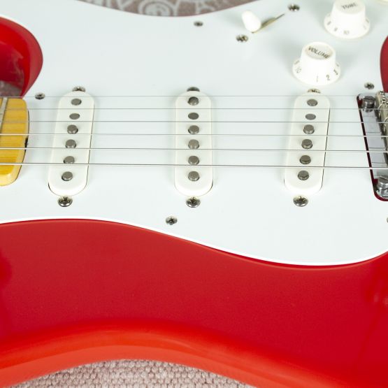 Fender American Vintage Hot Rod 50's Stratocaster Fiesta Red 2013 USA электрогитара