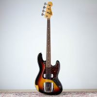 Fender Custom Shop 1964 Jazz Bass Relic Sunburst 2006 USA бас-гитара