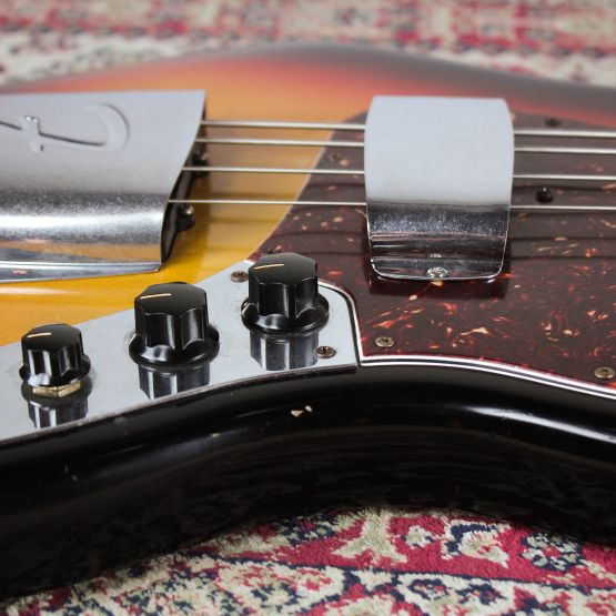 Fender Custom Shop 1964 Jazz Bass Relic Sunburst 2006 USA бас-гитара