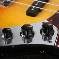 Fender Custom Shop 1964 Jazz Bass Relic Sunburst 2006 USA бас-гитара