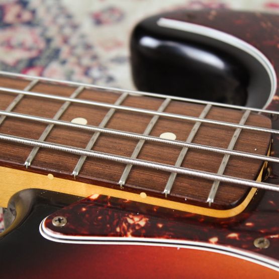 Fender Custom Shop 1964 Jazz Bass Relic Sunburst 2006 USA бас-гитара