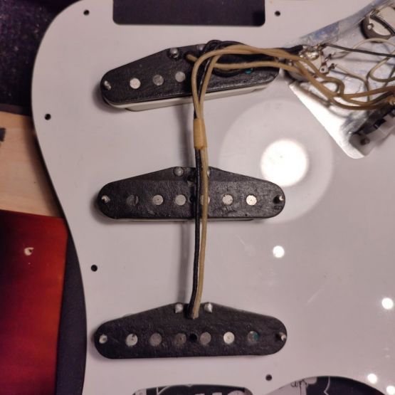 Fender ST-62 Stratocaster Sunburst 1997 Japan электрогитара