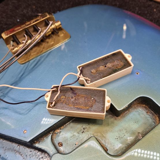 Fender Precision Bass Special Lake Placid Blue 1980 USA бас-гитара