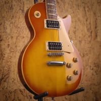 Gibson Les Paul Classic Light Burst 2001 USA электрогитара